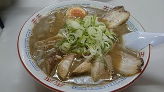 ラーメン麺雅 - 濃口煮干し、普通でもこんなにチャーシューゴロゴロ