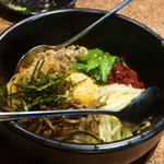 炭火焼肉 矢つぐ - 石焼きビビンバ