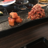 SATOブリアン 本店 - カクテキとキムチ