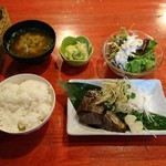 カツオの塩タタキ定食