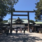 外苑休憩所 - 英霊が祀られています