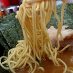 家系ラーメン王道 いしい - 細麺