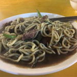 牛媽媽焢肉飯 - 沙茶牛肉炒麺