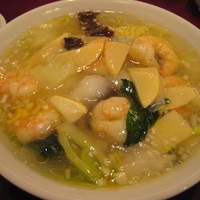中国四川料理 桃花源 - 湯麺ランチの蝦仁湯麺（えびソバ）