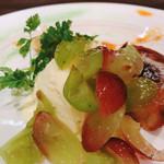 創作イタリアン Gemelli - イチジクのタルト アイスクリームと葡萄添え