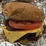 Five Guys - 料理写真:Bacon CheeseBurger♪