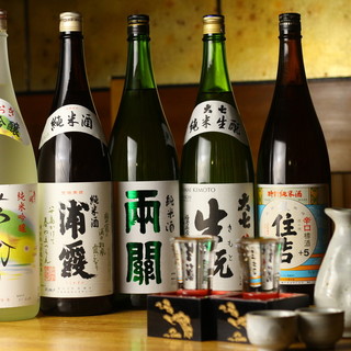 そばとご一緒に是非一献。旨い日本酒をご用意しております◎