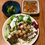 GATSBY - シーザードッレッシンクの豆サラダとキンピラ,野沢菜付き