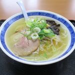 おっと！ラーメン子虎 - 塩ラーメン（600円）