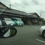 Unagi Ryoutei Tokunaga - お店はだだっ広い平屋作り^^;