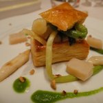 ル・シズィエム・サンス・ドゥ・オエノン レストラン - ホワイトアスパラガス