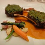 ル・シズィエム・サンス・ドゥ・オエノン レストラン - オーストラリア産ソルトブッシュラム