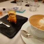 ル・シズィエム・サンス・ドゥ・オエノン レストラン - 小菓子