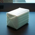 イデミスギノ - 断熱材でラップされた箱（2011年3月31日）