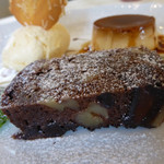 ル・ニ・ド・ファコン - 