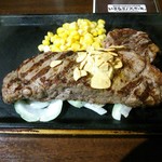 いきなりステーキ - ＵＳアンガスビーフ、サーロインステーキ２５６ｇ（￥２１７６税別以下同）