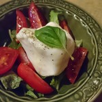 HUG the Kitchen & Wine - 