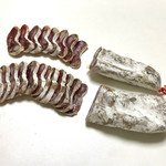 キュルノンチュエ - 白かび熟成の乾燥ソーセージ