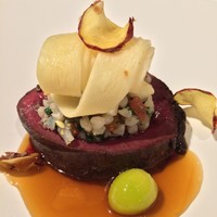 レストランエール - 蝦夷鹿もも肉の低温調理 コンソメソース