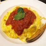 炭とおいしいお酒のお台処 晃 - 特製オムライス (680円)