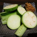 肉友 - 青茄子とキュウリの青唐辛子味噌添え。