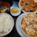 綿徳 - 麻婆豆腐定食（プラス若鶏のから揚げ単品）