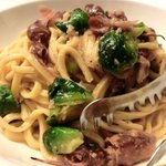 トラットリア 29 - 「キタッラ　ホタルイカと芽キャベツのオイルソース」:食感豊かなパスタに魚醤の濃厚なコク