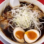 ラーメン魁力屋 - 京都漆黒醤油味玉ラーメン（期間限定）：830円