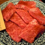 炭火焼肉　韓山 - これが並カルビ？（よそじゃ高いカイノミ）