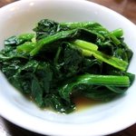 家庭料理 三福 - 「ほうれん草のからし和え」（※「菜の花のからし和え」の代わり）