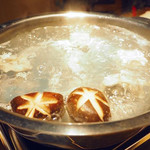 Shabuyaki Fukunoya - ぐつぐつ煮え立つ鍋に期待度マックス