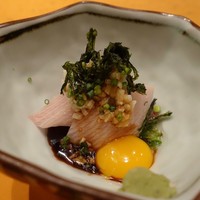 伊豆の旬 やんも 南青山店 - 付出し(寒ブリ刺身)