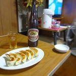 久華 - 餃子とビール