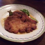 キッチン マカベ - ポークジンジャー。1280円　厚めのロース肉は柔らかく、肉質が良いです。生姜の風味が美味しさを増しています。