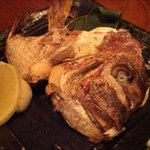 酒菜家 - 真鯛のカブト焼き