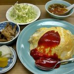 中華料理 七面鳥 - オムライス（キャベツ・小鉢・お新香・スープ付き）