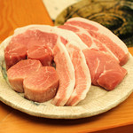 とんかつひなた - 食べ比べコース（リブロース、ロース、ひれ、しきんぼ、らんぷ、とんとろ））