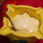 サル イ アモール - イカ墨のパエリアには、アイオリソース