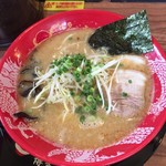 博多一幸舎 慶史 - ハイブリッド豚骨ラーメン680円