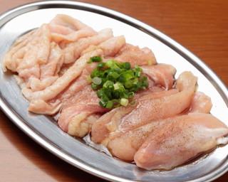 h Kyou Motsunabe Horumon Shushu - 岡山県産鶏を使用、鶏三種盛り