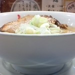 人類みな麺類 - 正面から