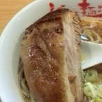 人類みな麺類 - 焼豚 厚 リフト上から