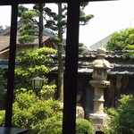 Kyou Ryourimiyamae - 内観1　お座敷から眺めるお庭、風流ですね♪　2015/05/10