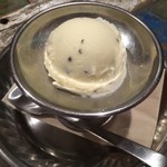 Kalpasi - ミルクと芋焼酎とマスタードシードのアイス