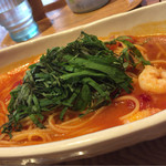 キッチン＆カフェ クリシュ - プリプリ小海老と青シソのトマトソースパスタ
