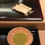 鮨みなと - 肝ソース添え