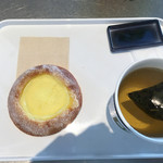 ザ マンダリン オリエンタル グルメショップ - クリームチーズブリオッシュの空中写真 2016/08/05