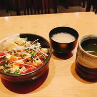 SUSHI TOKYO TEN、 新宿ニュウマン店 - 
