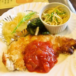 みすたーらいおん - 舌平目のムニエルとポークカツレツ　アップ