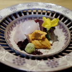 祇園 にし - お造り　3点盛り　気仙沼の戻り鰹焼きしも作り　ヒラメ　北海道の雲丹